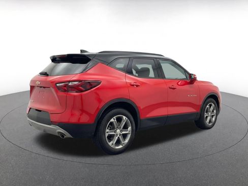 Used 2025 Chevrolet Blazer LT FWD image 9