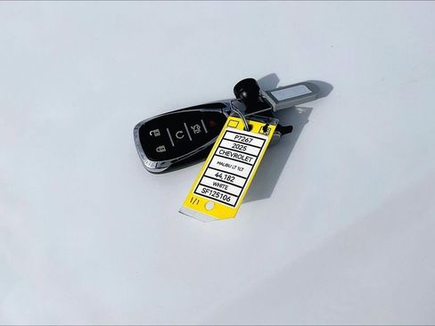 Used 2025 Chevrolet Malibu LT image 11