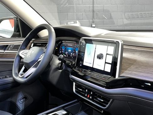 New 2026 Volkswagen Atlas SEL Premium R-Line image 6