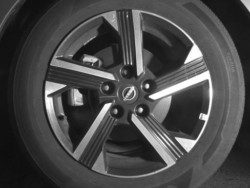 Used 2025 Nissan Sentra SV FWD image 12
