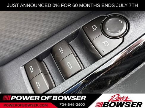 New 2026 Chevrolet Equinox LT w/ Convenience Package II AWD/4WD image 7
