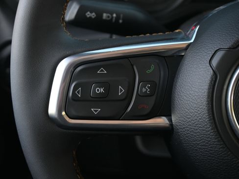 Used 2025 Jeep Wrangler Sahara w/ Safety Group image 30