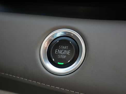 Certified 2024 Cadillac Escalade Sport Platinum w/ LPO, ONYX Package AWD/4WD image 31