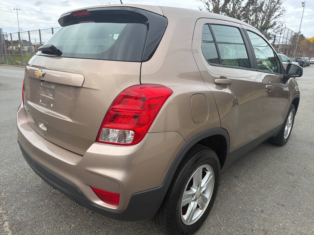Used 2018 Chevrolet Trax LS AWD/4WD image 6
