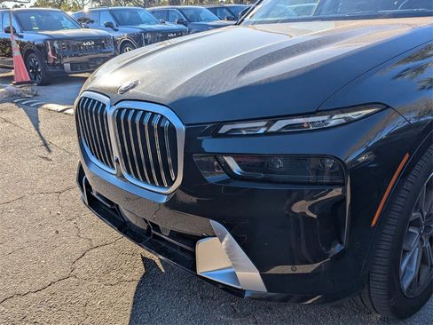 Used 2024 BMW X7 xDrive40i image 19