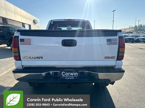 Used 2004 GMC Sierra 2500 SLT AWD/4WD image 5