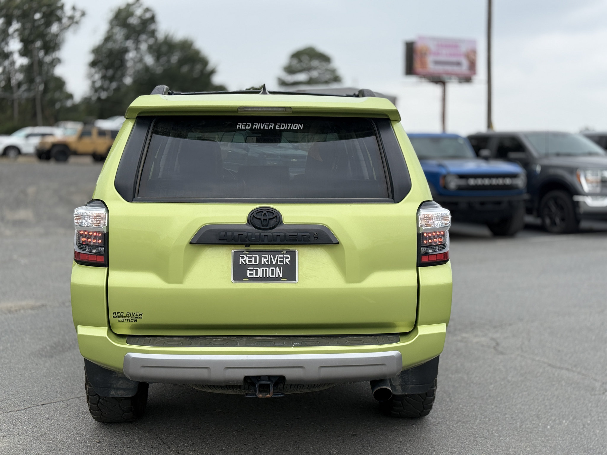Used 2023 Toyota 4Runner TRD Off-Road Premium AWD/4WD image 9