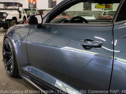 Used 2022 Chevrolet Camaro SS RWD image 24