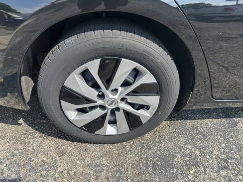 Used 2019 Nissan Altima 2.5 S FWD image 39