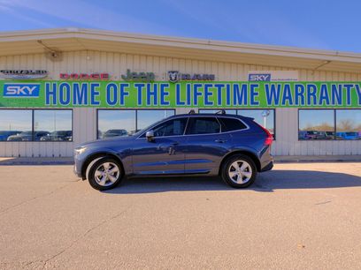 Used 2022 Volvo XC60 B5 Momentum