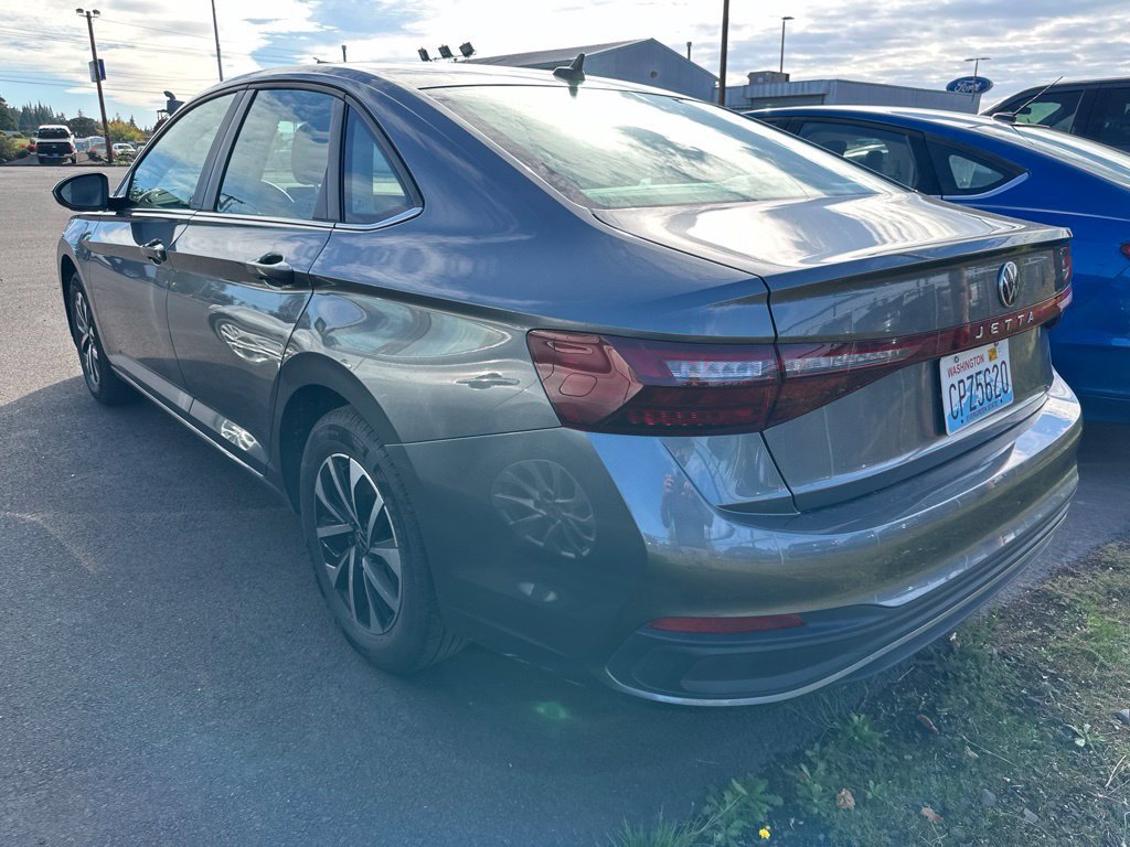 Used 2025 Volkswagen Jetta S FWD image 4