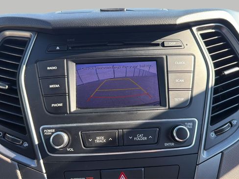 Used 2017 Hyundai Santa Fe Sport FWD image 17