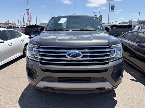 Used 2019 Ford Expedition XLT w/ Equipment Group 202A AWD/4WD image 3