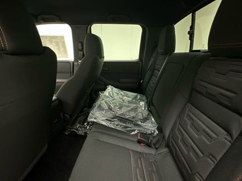 New 2026 Nissan Frontier PRO-4X w/ Tow Package AWD/4WD image 10