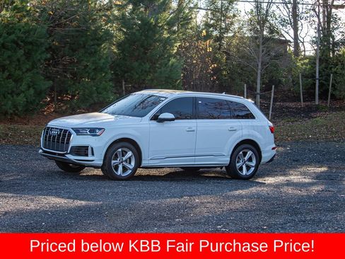 Used 2022 Audi Q7 3.0T Premium w/ Convenience Package image 3
