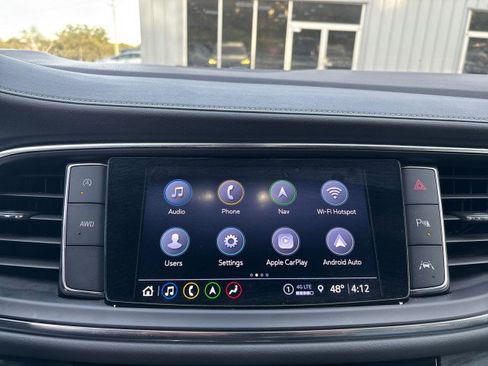 Used 2024 Buick Enclave Premium image 20
