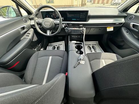 New 2026 Hyundai Sonata SEL AWD/4WD image 16
