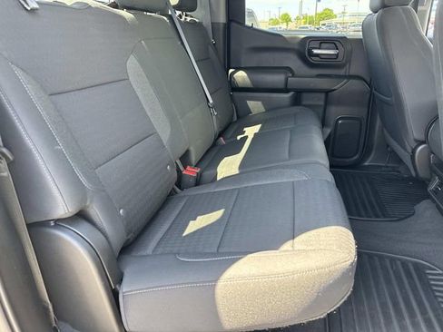 Used 2022 Chevrolet Silverado 1500 Custom image 12