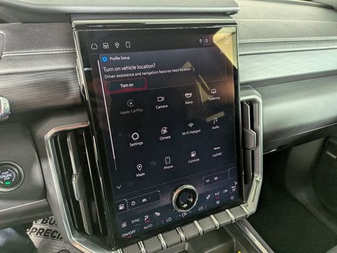 Certified 2025 GMC Acadia Elevation image 28