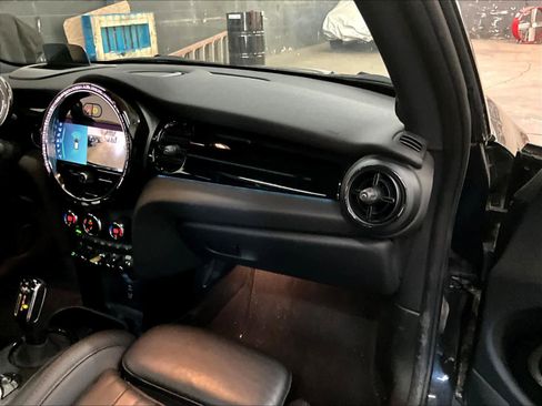 Used 2022 MINI Cooper SE image 17