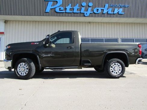 Used 2022 Chevrolet Silverado 3500 LT w/ Convenience Package AWD/4WD image 11