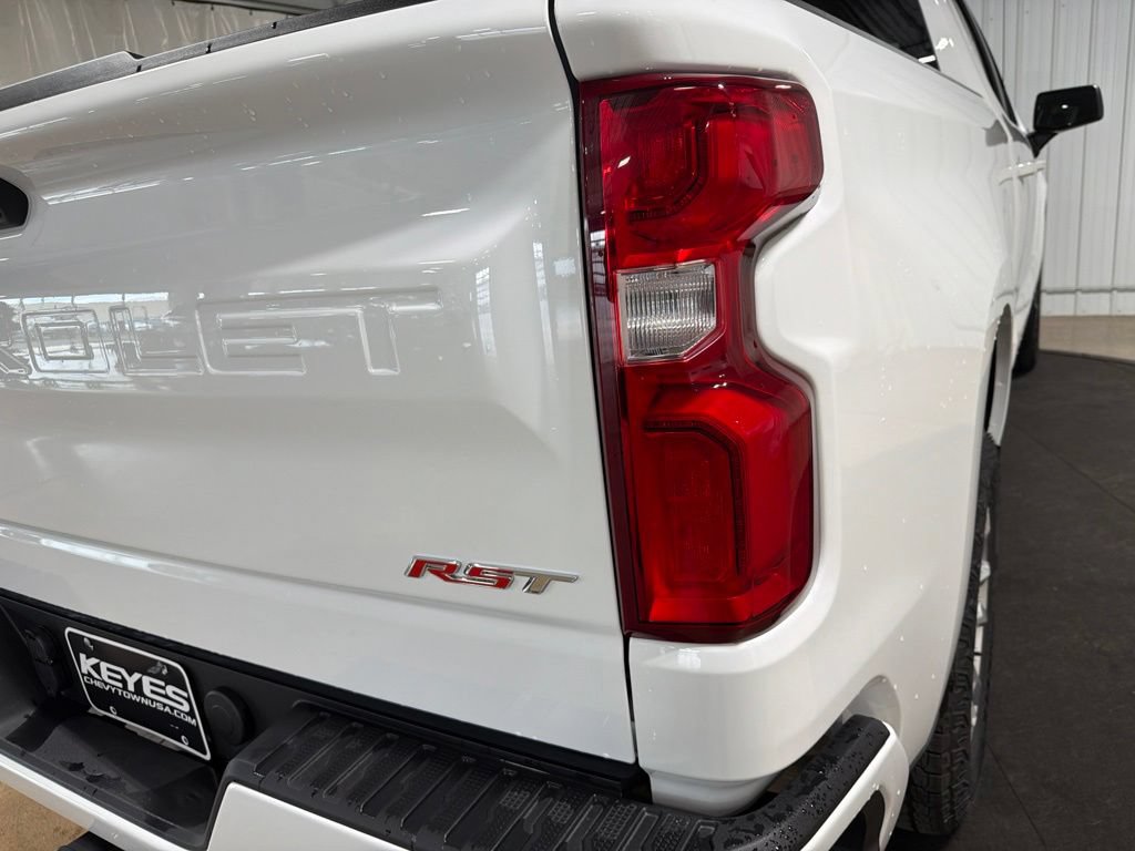 New 2026 Chevrolet Silverado 1500 RST AWD/4WD image 16