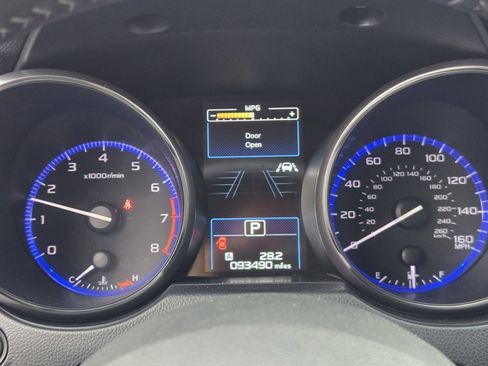 Used 2018 Subaru Outback 3.6R Touring w/ Popular Package #3 image 23