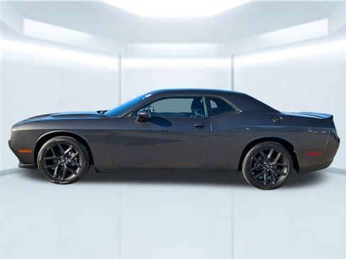 Used 2023 Dodge Challenger SXT w/ Blacktop Package image 2