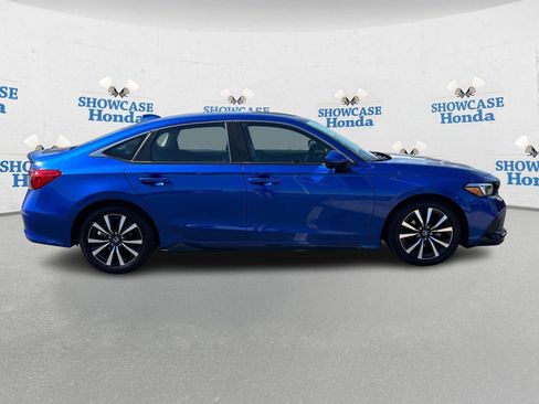 Used 2023 Honda Civic EX image 9