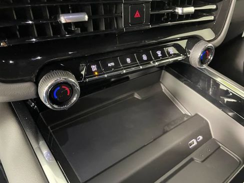 New 2026 Chevrolet Tahoe LS w/ LS Custom Edition AWD/4WD image 7