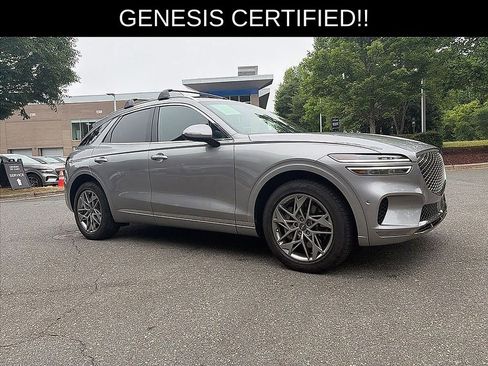Used 2023 Genesis GV70 2.5T w/ Advanced Package AWD/4WD image 2