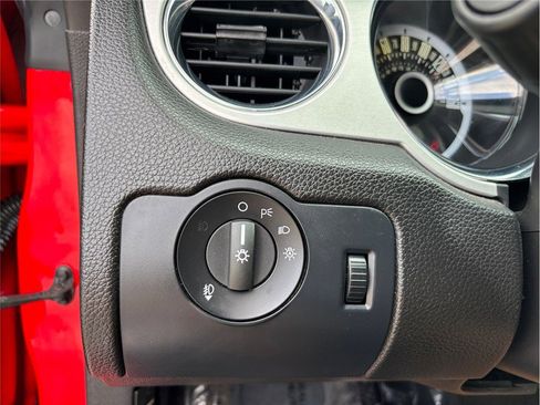 Used 2013 Ford Mustang GT Premium w/ Security Pkg image 28