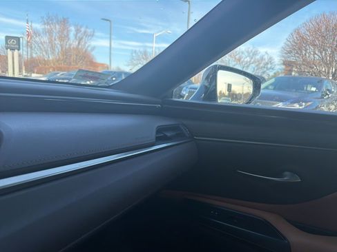 Certified 2021 Lexus ES 250 w/ Premium Package image 29