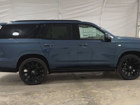 New 2026 Cadillac Escalade Platinum Sport w/ LPO, ONYX Package image 9