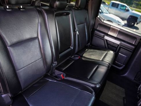 Used 2018 Ford F250 Lariat w/ Lariat Value Package AWD/4WD image 27