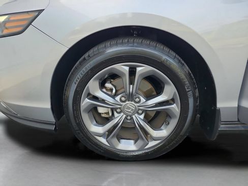 Certified 2023 Honda Accord EX image 37
