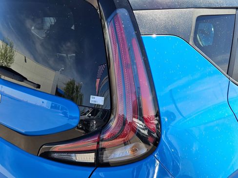 Used 2023 Kia Soul GT-Line image 12