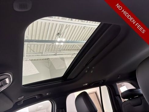 New 2026 Jeep Grand Cherokee Altitude AWD/4WD image 22