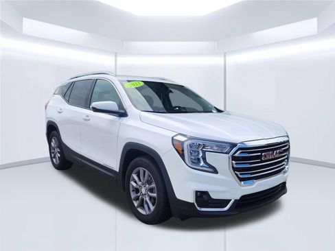 Used 2023 GMC Terrain SLT FWD image 3