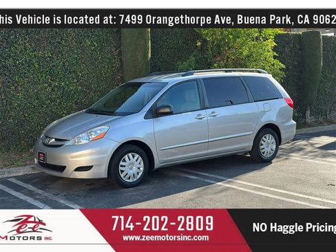 Used 2010 Toyota Sienna LE FWD image 12