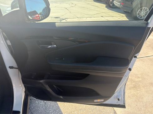 Used 2017 Honda Pilot Elite image 20
