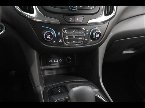 Certified 2023 Chevrolet Equinox LT AWD/4WD image 14