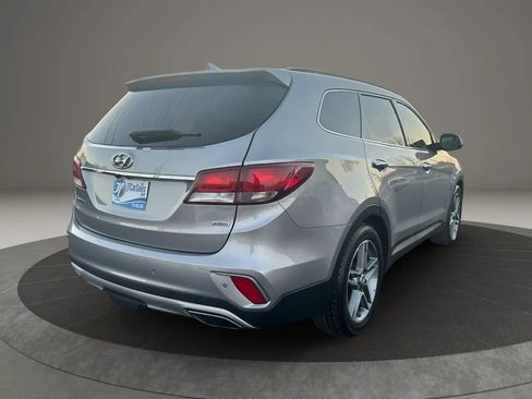 Used 2017 Hyundai Santa Fe FWD image 8