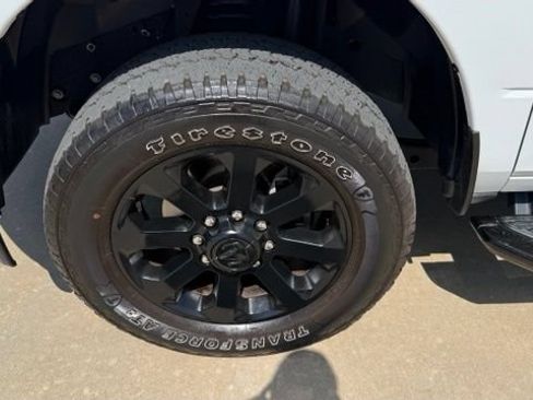 Used 2025 RAM 2500 Big Horn AWD/4WD image 11