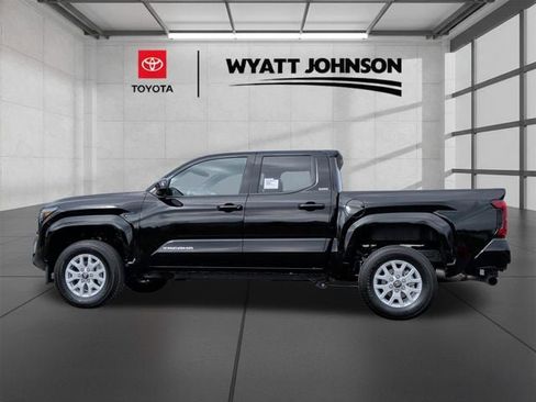 New 2026 Toyota Tacoma SR5 RWD image 2