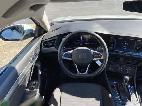 Used 2024 Volkswagen Jetta S image 8