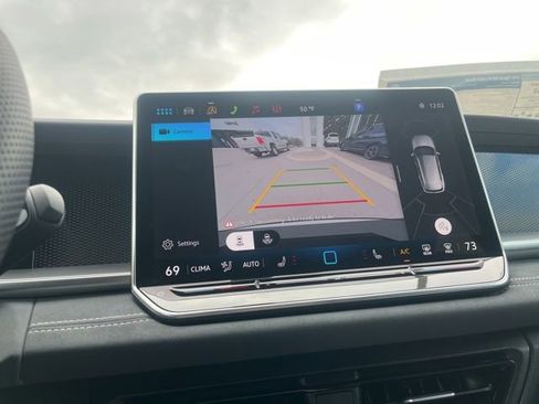 New 2026 Volkswagen Tiguan SE R-Line image 16