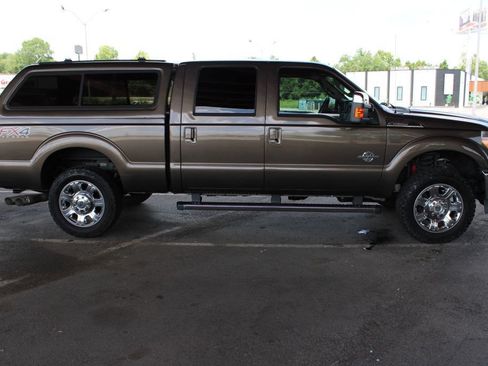 Used 2016 Ford F250 Lariat w/ Lariat Ultimate Package AWD/4WD image 5