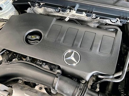 Used 2023 Mercedes-Benz CLA 250 4MATIC image 33