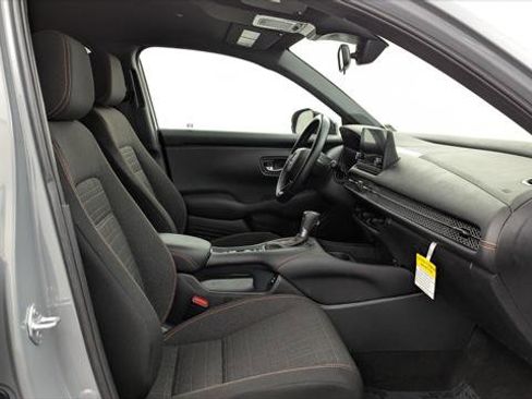 Used 2025 Honda HR-V Sport image 21